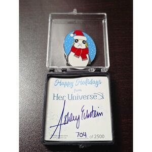 Star‎ Wars Her Universe Porg Holiday Pin Signed Ashley Eckstein 704/2500 2018